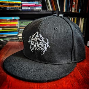 Czapka snapback - białe logo